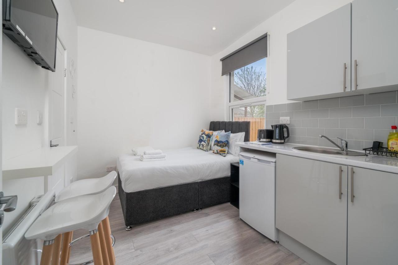 London Selwyn Unique & Stylish Studios Екстер'єр фото